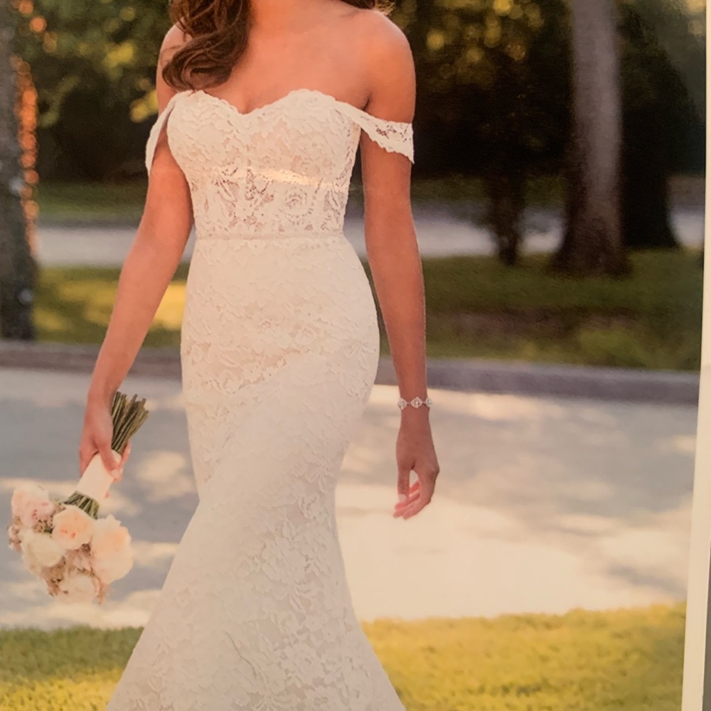 Brand new Stella York wedding dress